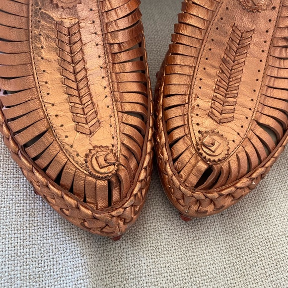 Bridget Shuster Designer Women's "Abba" Metallic Leather Clog Mules Sz 9.5 (NEW) - Picture 3 of 14